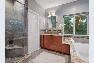 9402 Bluegrass Drive, Austin, TX 78759 - Photo 21