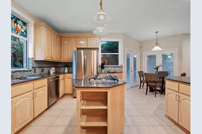 9402 Bluegrass Drive, Austin, TX 78759 - Photo 15