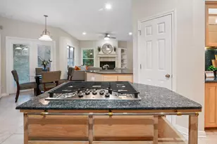 9402 Bluegrass Dr, Austin, TX 78759 - Photo 13