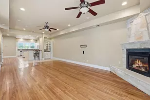 1305 Cometa St, Austin, TX 78721 - Photo 5