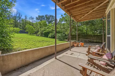 1305 Cometa Street, Austin, TX 78721 - Photo 23
