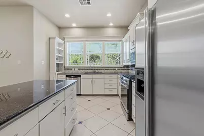 1305 Cometa Street, Austin, TX 78721 - Photo 7