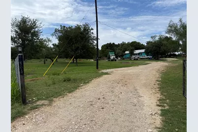 968 Red Town Road, Elgin, TX 78621 - Photo 19