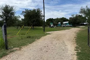 968 Red Town Rd, Elgin, TX 78621 - Photo 19