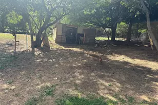 968 Red Town Rd, Elgin, TX 78621 - Photo 21