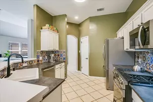 1302 Redbud Ln, Leander, TX 78641 - Photo 5