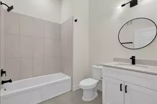1811 Webberville Rd, Austin, TX 78721 - Photo 11