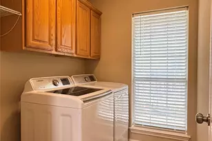 10013 Valona Dr, Austin, TX 78717 - Photo 17