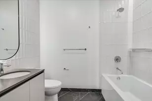 610 Davis St, Austin, TX 78701 - Photo 13