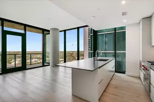 610 Davis St, Austin, TX 78701 - Photo 1