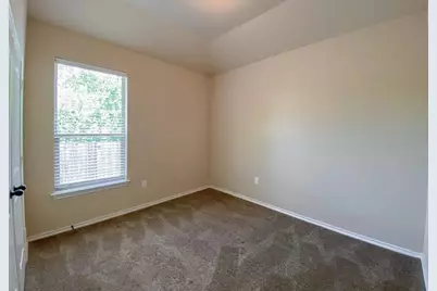 137 Creekside Villa Drive, Kyle, TX 78640 - Photo 9