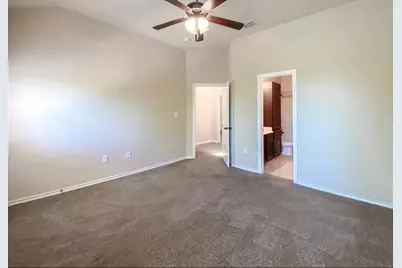137 Creekside Villa Drive, Kyle, TX 78640 - Photo 5