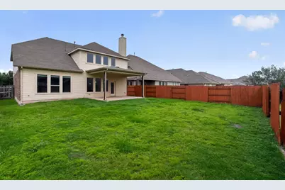 348 Vista Gardens Drive, Buda, TX 78610 - Photo 7