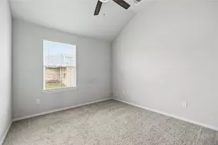 107 Saranac Dr, Elgin, TX 78621 - Photo 11