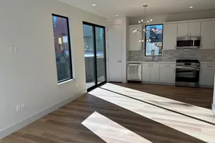 1131 Walton Ln, Austin, TX 78721 - Photo 5