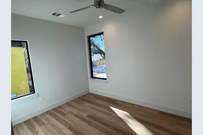 1131 Walton Lane #4, Austin, TX 78721 - Photo 9