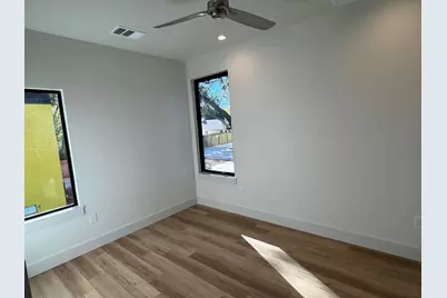 1131 Walton Lane #4, Austin, TX 78721 - Photo 9