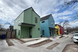 1131 Walton Ln, Austin, TX 78721 - Photo 3