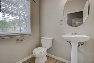 1702 Singleton Ave, Austin, TX 78702 - Photo 13