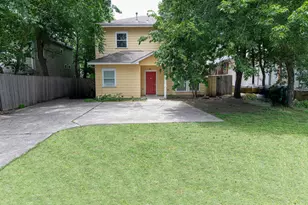 1702 Singleton Ave, Austin, TX 78702 - Photo 3