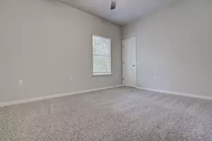 1702 Singleton Ave, Austin, TX 78702 - Photo 13