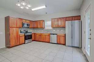 1702 Singleton Ave, Austin, TX 78702 - Photo 9