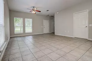 1702 Singleton Ave, Austin, TX 78702 - Photo 5