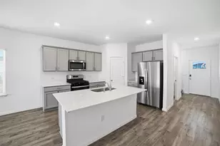 339 Mustang Lk Cir, Buda, TX 78610 - Photo 7