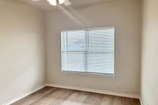506 B War Admiral Dr, Jarrell, TX 76537 - Photo 7