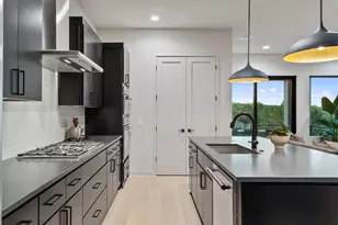 9803 Ribelin Ranch Ct, Austin, TX 78750 - Photo 5