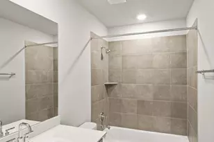 121 Greenway Ln, Georgetown, TX 78628 - Photo 7