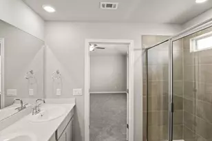 121 Greenway Ln, Georgetown, TX 78628 - Photo 11