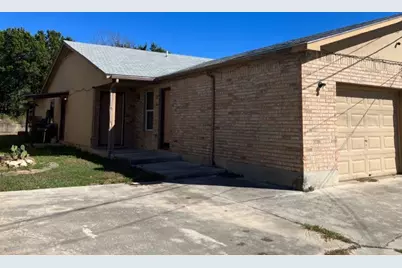 1302 N Bishop Street, San Marcos, TX 78666 - Photo 1