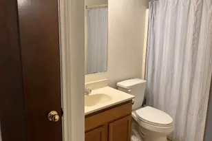 1302 N Bishop St, San Marcos, TX 78666 - Photo 9