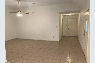 1302 N Bishop Street, San Marcos, TX 78666 - Photo 3