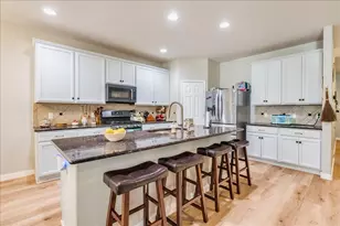 1054 Clark Brothers Dr, Buda, TX 78610 - Photo 5