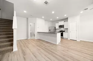 605 W South St, Leander, TX 78641 - Photo 5
