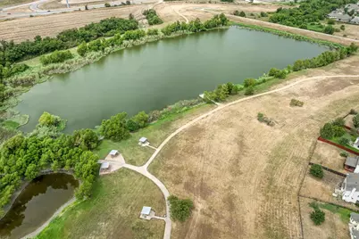 903 Estate Drive, Hutto, TX 78634 - Photo 39
