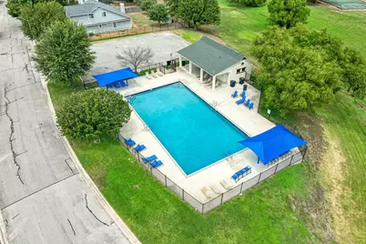 903 Estate Drive, Hutto, TX 78634 - Photo 35