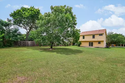 716 Honeysuckle Drive, Leander, TX 78641 - Photo 19