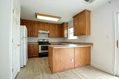 716 Honeysuckle Drive, Leander, TX 78641 - Photo 7