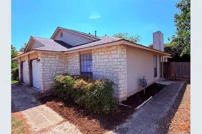 2301 Whitlow Cove, Round Rock, TX 78681 - Photo 3