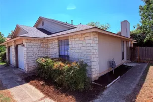 2301 Whitlow Cove, Round Rock, TX 78681 - Photo 3