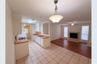 2301 Whitlow Cove, Round Rock, TX 78681 - Photo 9