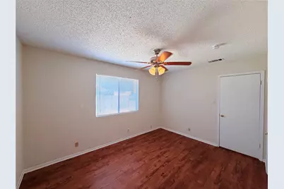 2301 Whitlow Cove, Round Rock, TX 78681 - Photo 17
