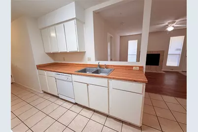 2301 Whitlow Cove, Round Rock, TX 78681 - Photo 13