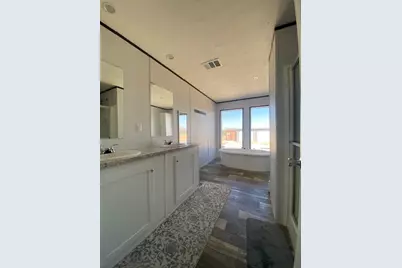 124 Galle Estates Circle, Kingsbury, TX 78638 - Photo 17