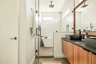 605 Brentwood St, Austin, TX 78752 - Photo 23
