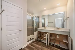 130 Greenspire Ln, Hutto, TX 78634 - Photo 17