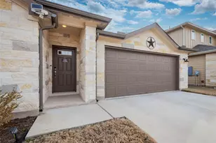 130 Greenspire Ln, Hutto, TX 78634 - Photo 3